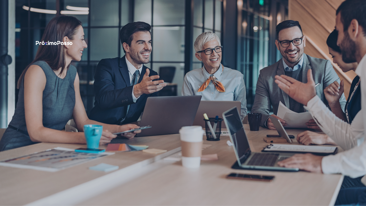 Você tem produto sólido, time de vendas competente e o mês ainda fecha irregular. O problema está antes da primeira reunião comercial.